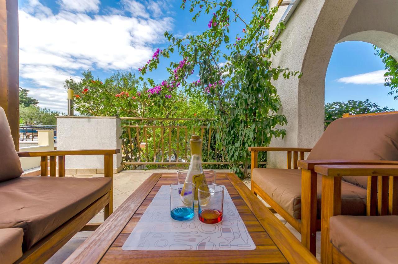 Apartment Piveta Trogir Exterior foto